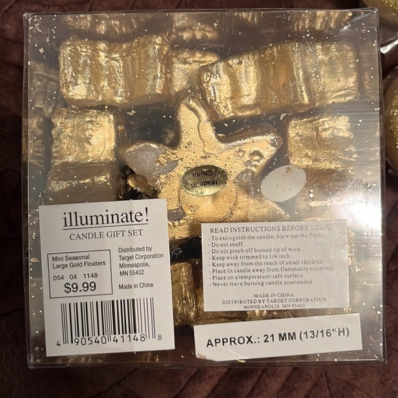Gold Floating Candles, Set of 19, Assorted Sizes - Picture 5 of 6